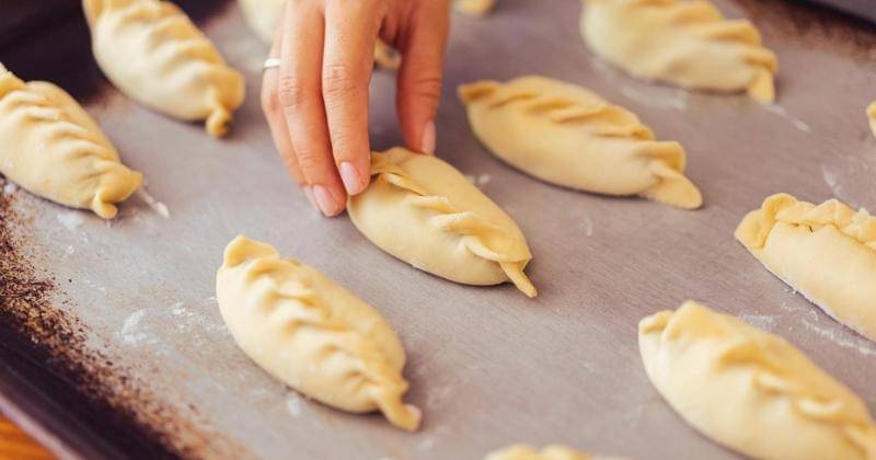 Pixels/Los Muertos Crew